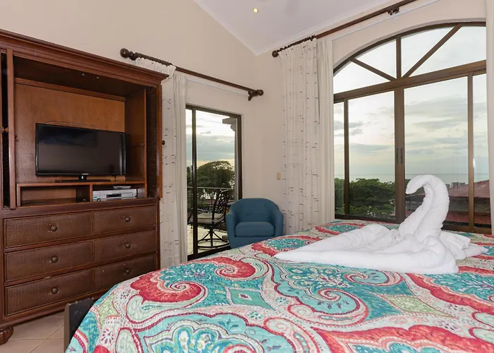 Sunrise 48- 3 Bedroom Ocean View Penthouse * Tamarindo