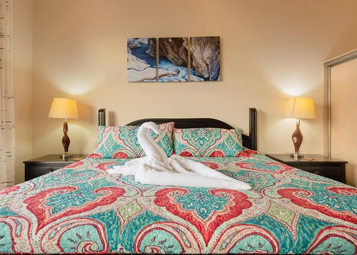 Sunrise 48- 3 Bedroom Ocean View Penthouse Apartment
